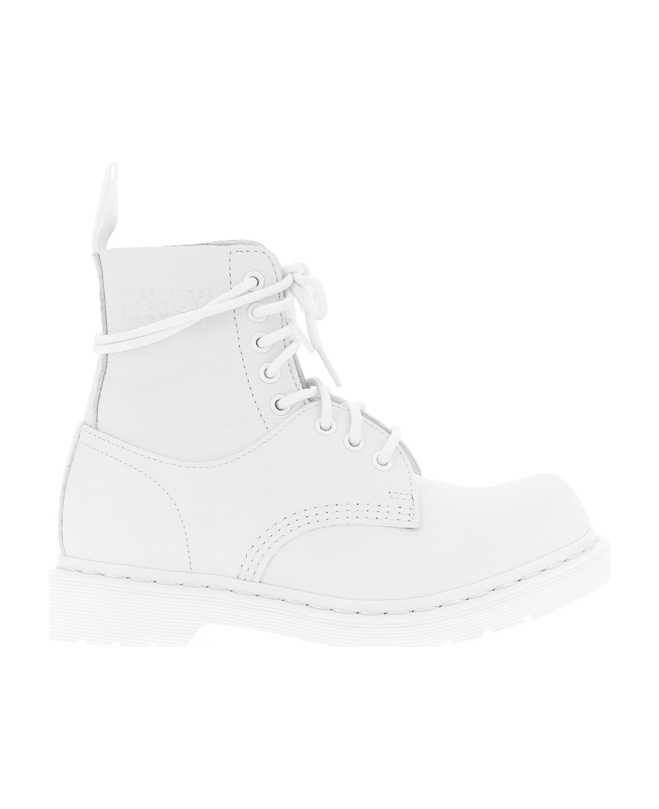 MM6 Maison Margiela 
1460 Twist Mm6
 Mm6 X Dr.martens Amphibian - White