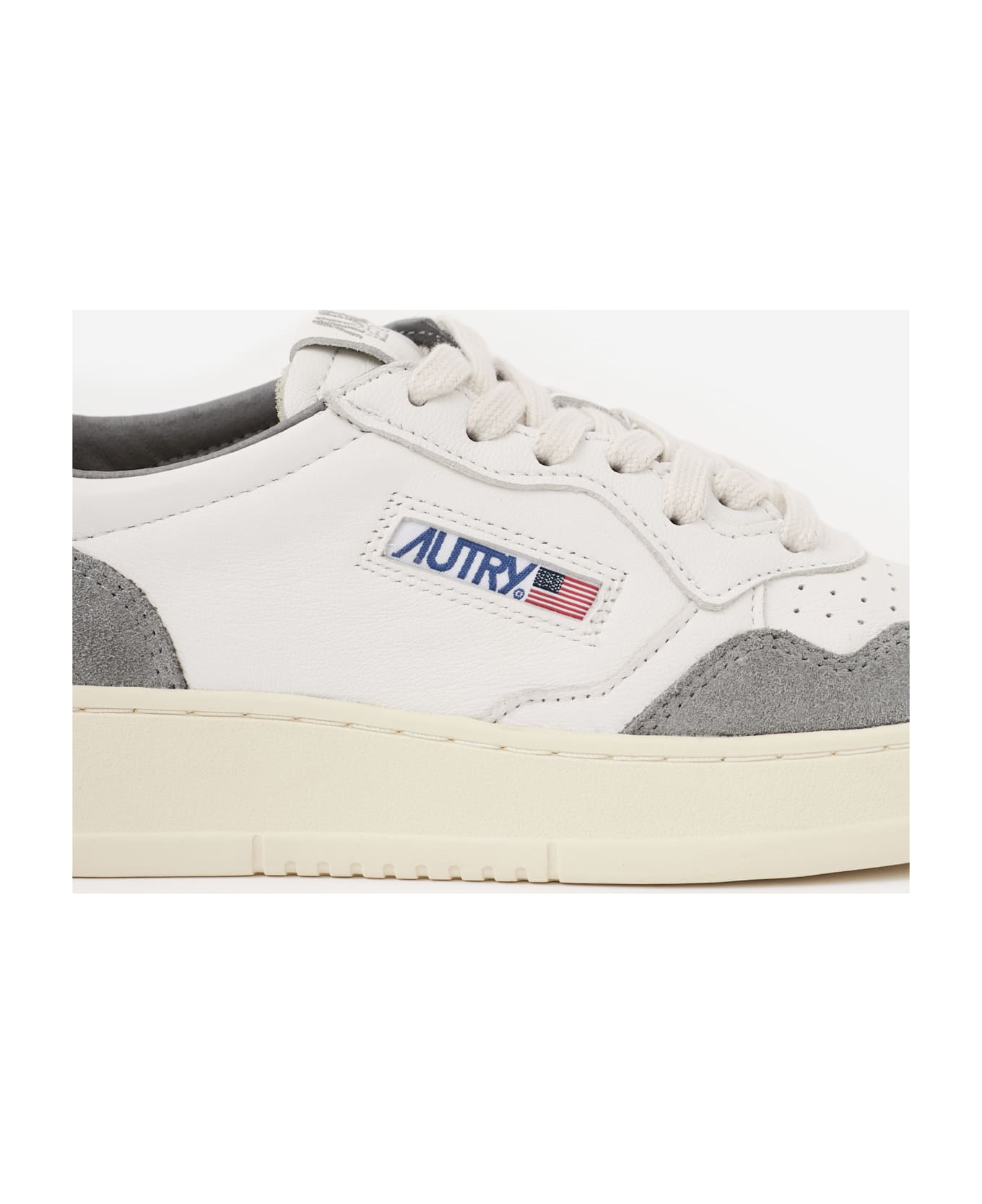 Autry 01 Low Sneakers - white