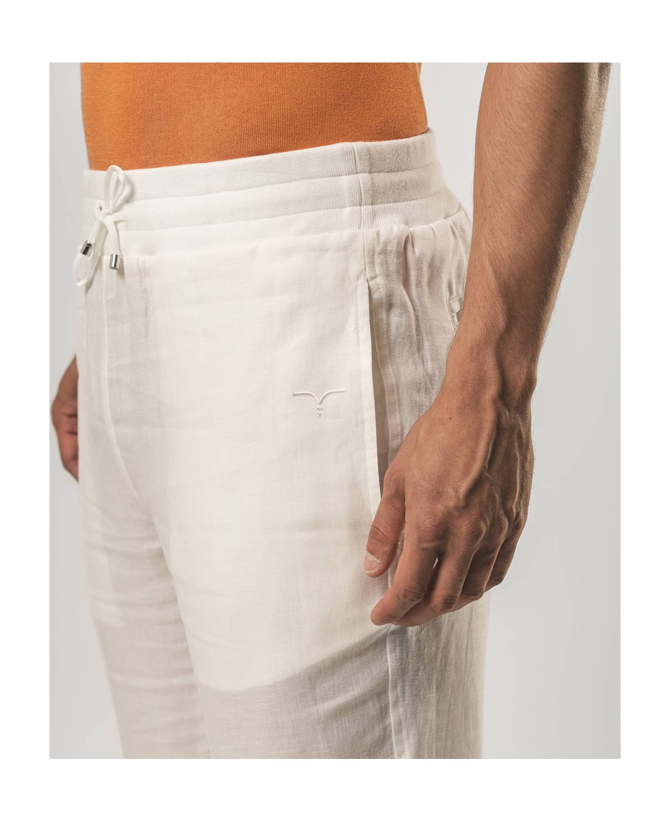 Larusmiani Tracksuit Trousers 
babe
 Pants - White
