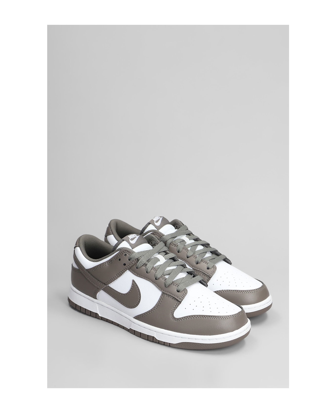 Nike Dunk Low Retro Sneakers In Grey Leather - grey