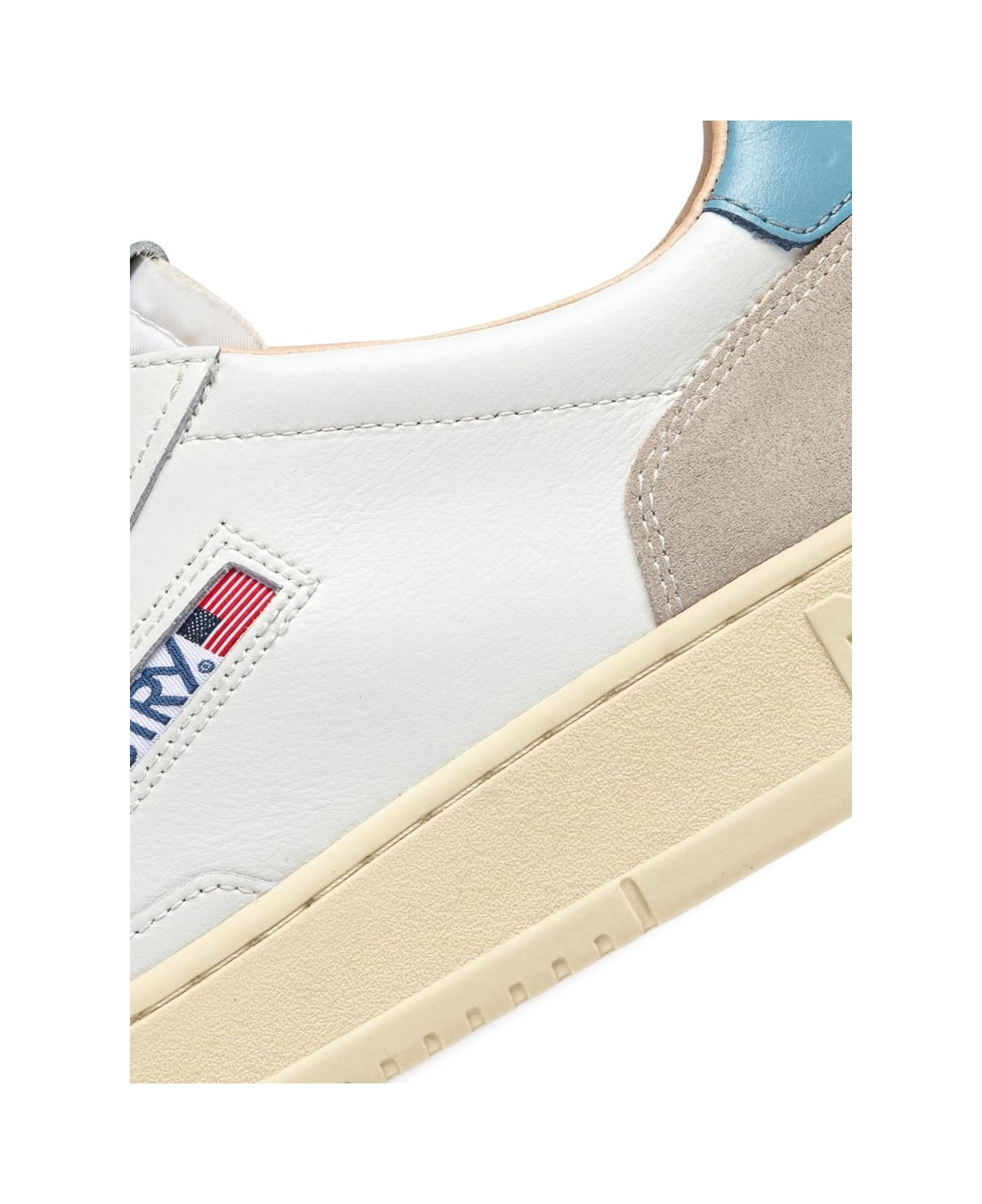 Autry Medialist Low Leather Sneakers - Clear Blue