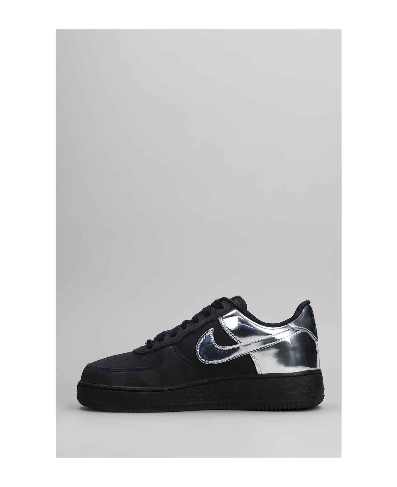 Nike Air Force 1 Low Retr Sneakers In Black Leather - black