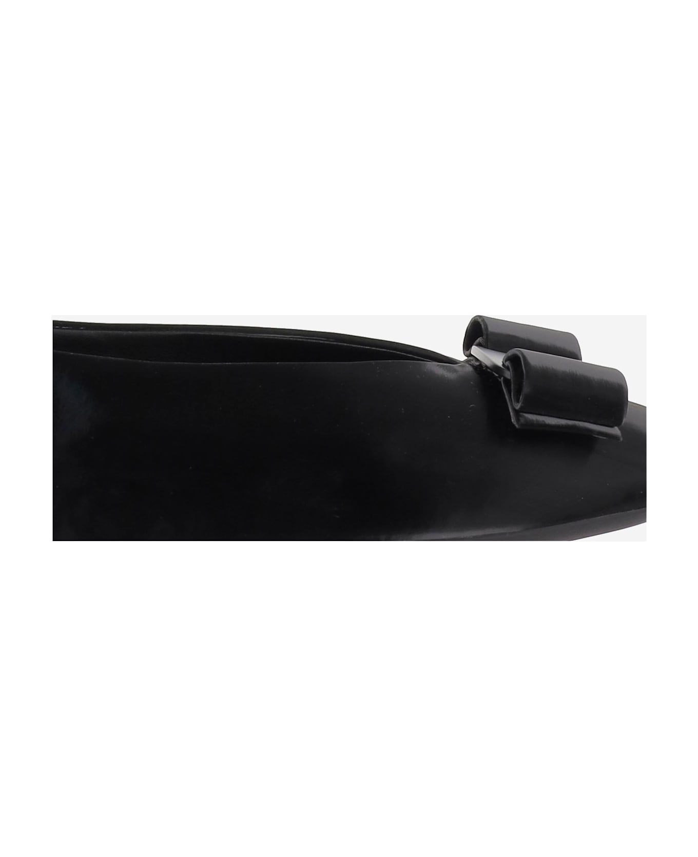 Ferragamo Leather Bow Ballerina Flats - Black