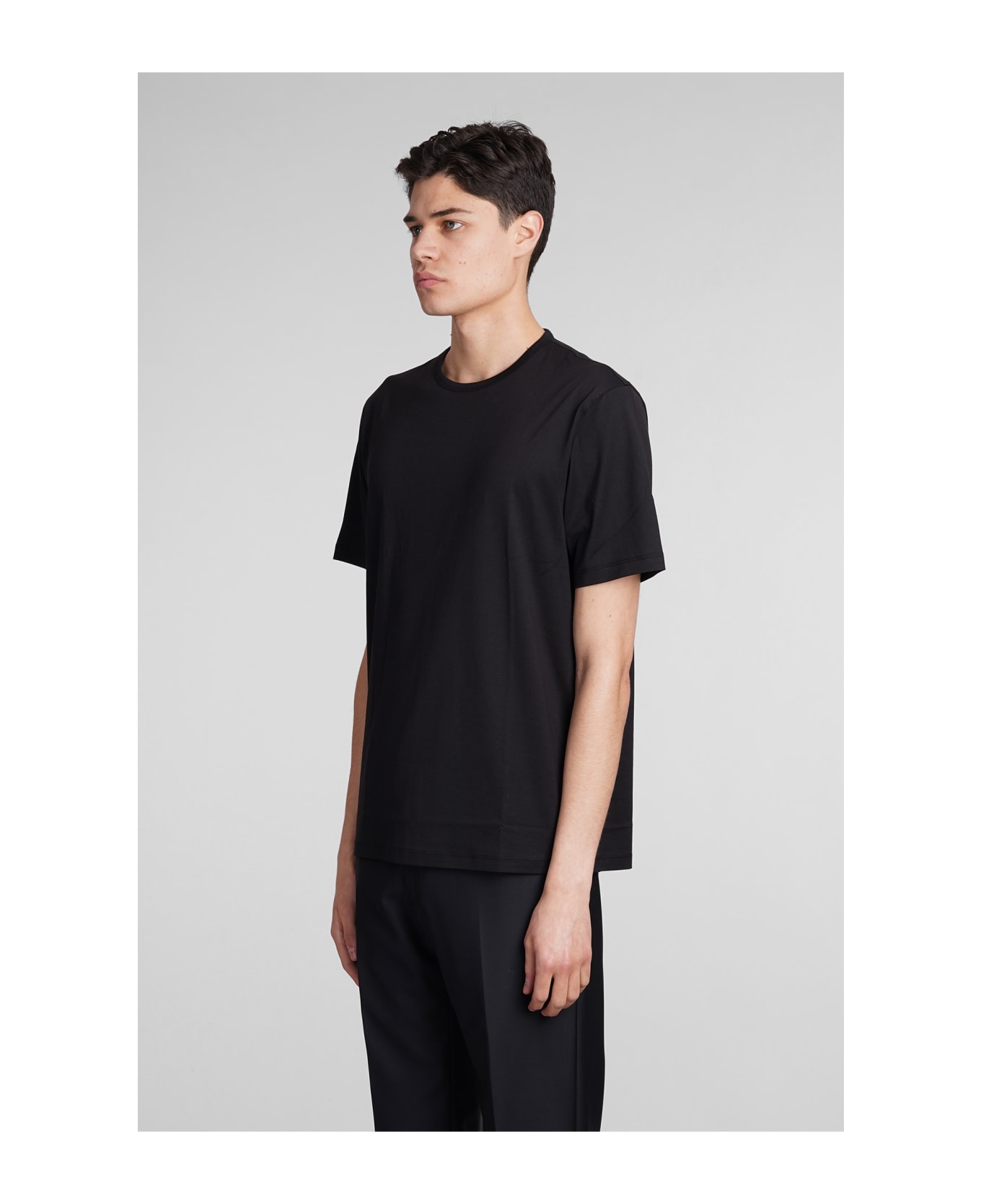 Theory T-shirt In Black Cotton - black