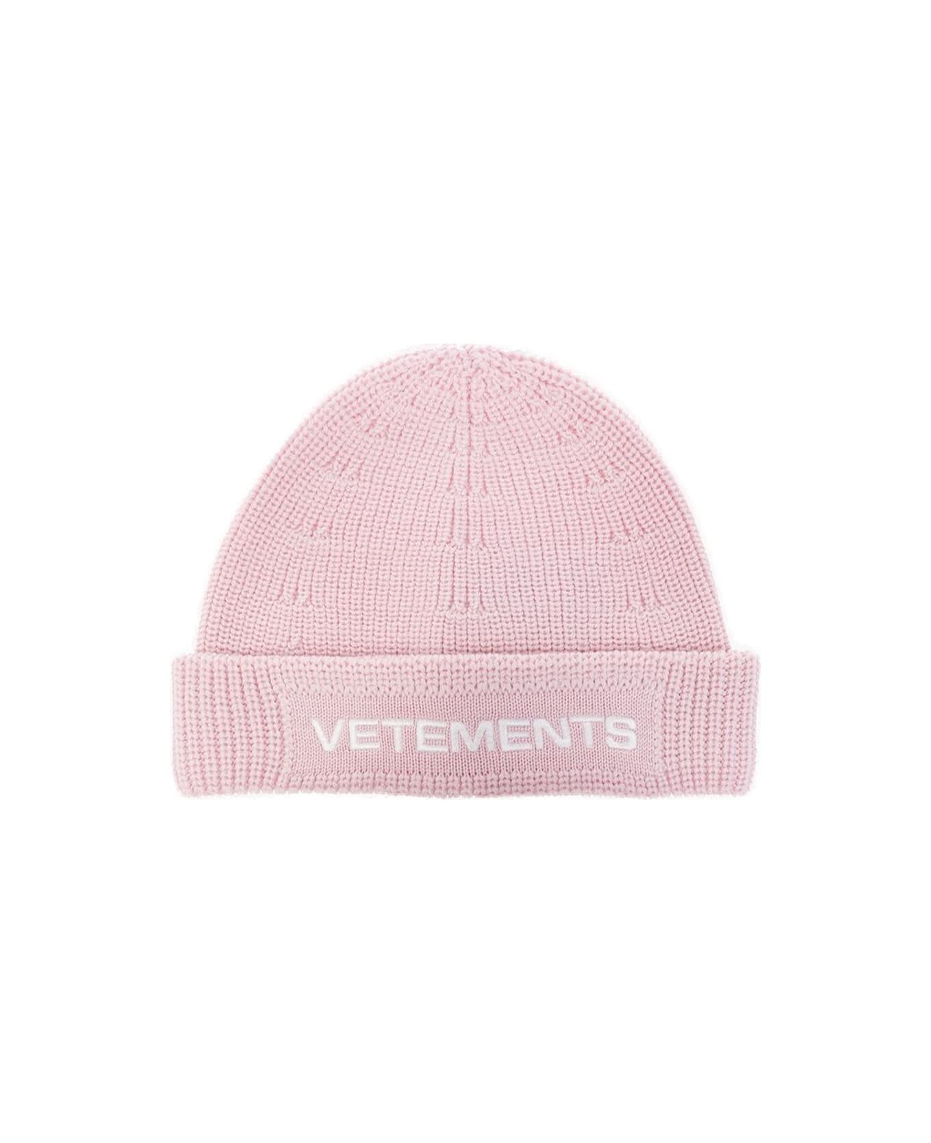 VETEMENTS Logo Embroidered Beanie - PINK