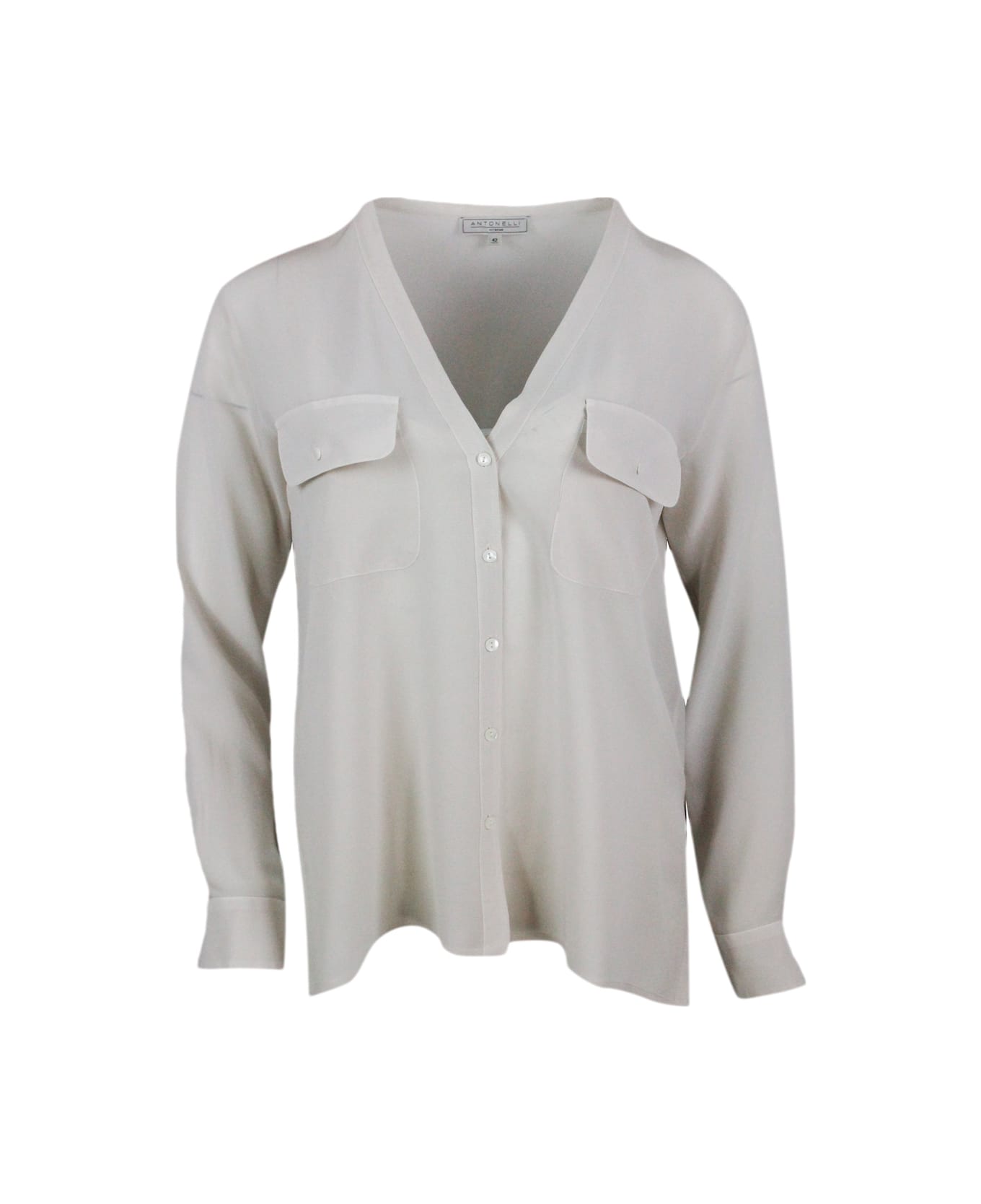 Antonelli Shirt Made Of Soft Stretch Silk, With V-neck, Chest Pockets And Button Closure - Beige シャツ