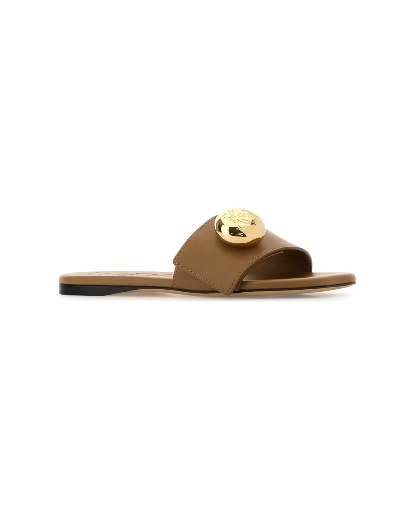 Loewe Camel Leather Pebble Slippers - OAK