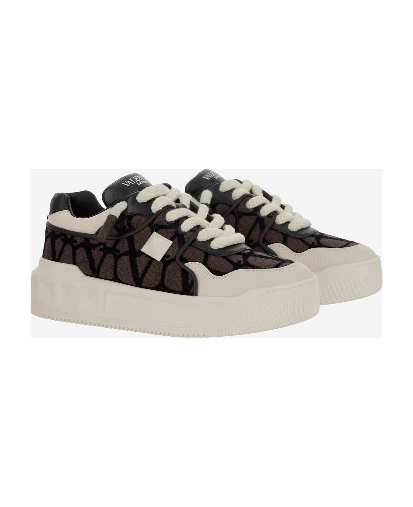 Valentino Garavani Low-top One Stud Xl Sneakers In Nappa