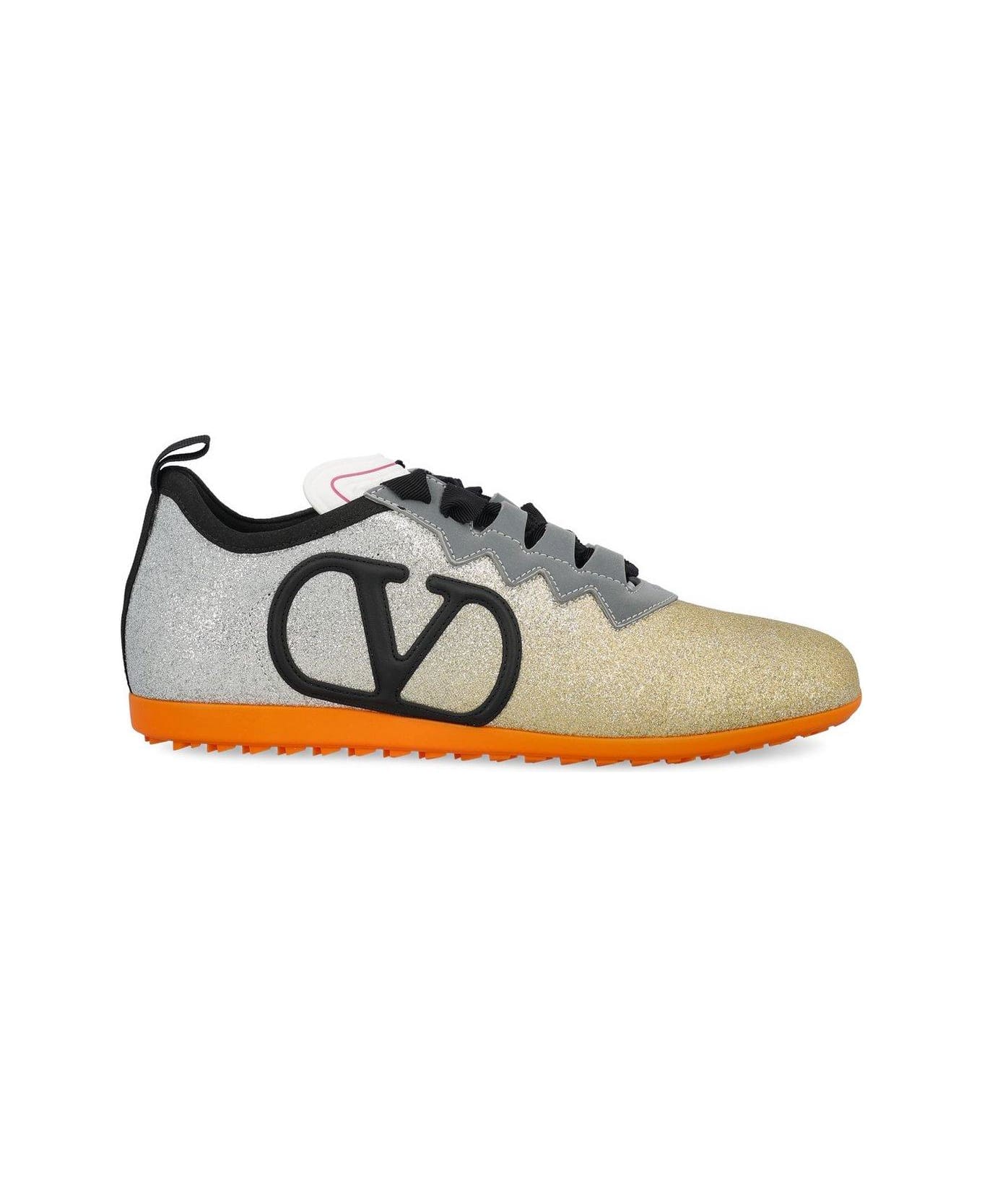 Valentino Garavani Logo Patch Lace-up Sneakers - Red