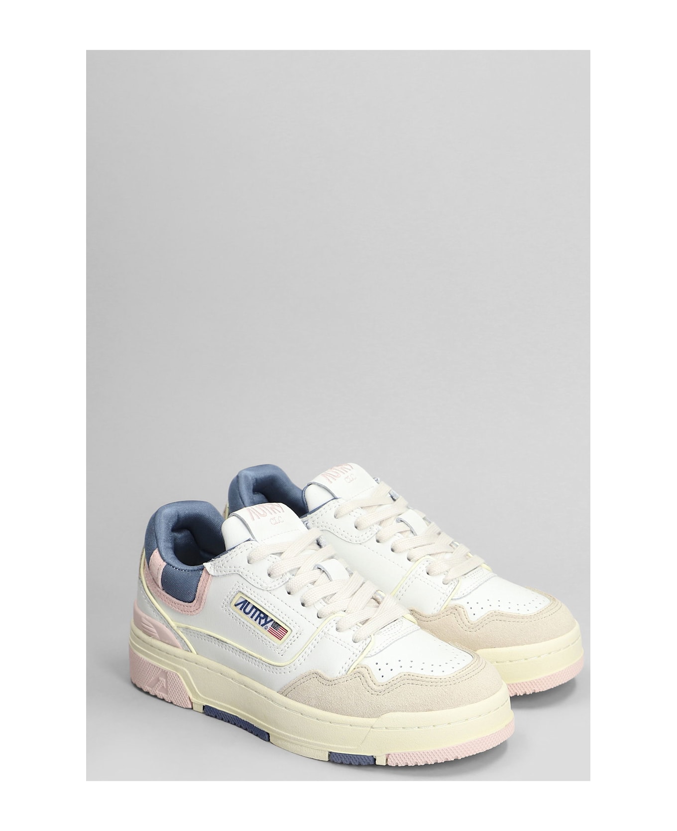 Autry Clc Low Sneakers In White Suede And Leather - white