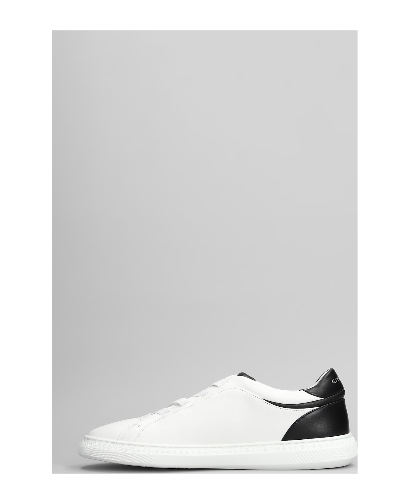 Givenchy G Set Low Sneakers In White Leather - white