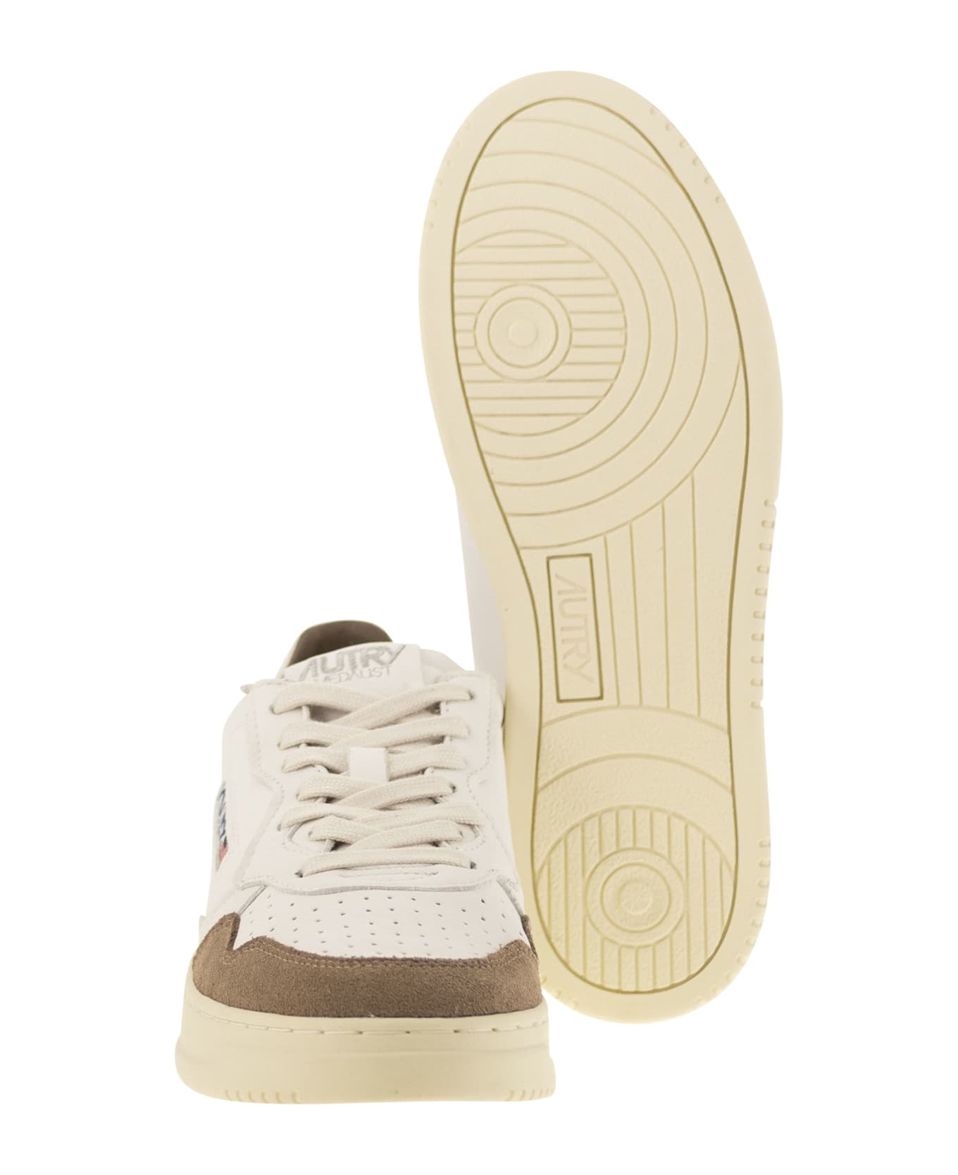 Autry Medalist Low - Leather And Suede Sneakers - White/brown