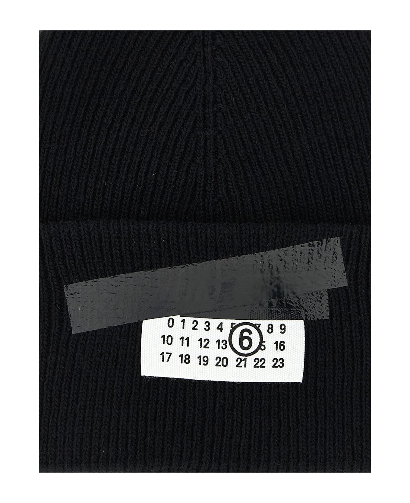 MM6 Maison Margiela 
numeric Signature Mm6
 Cap - Black  