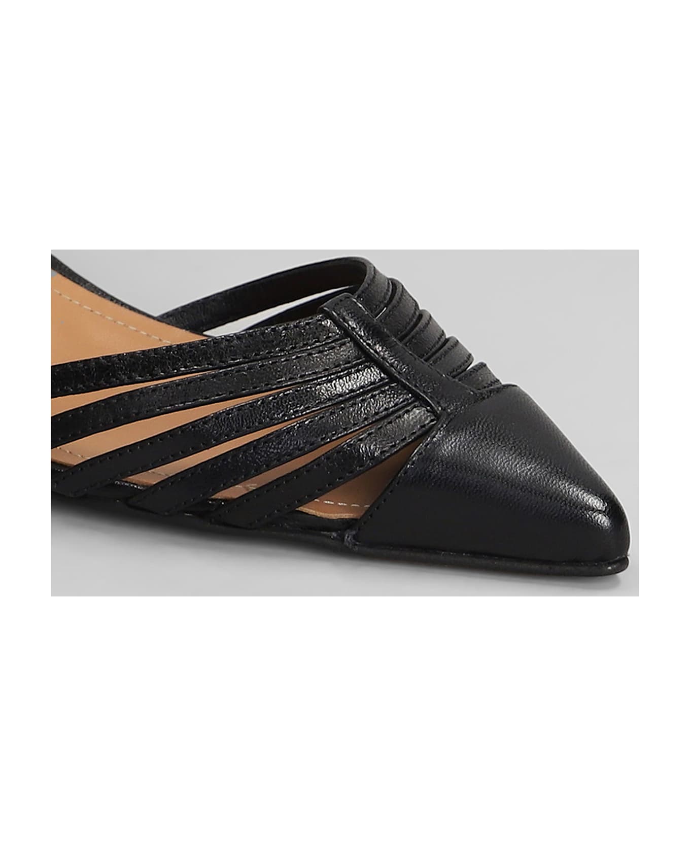 Julie Dee Pumps In Black Leather - black