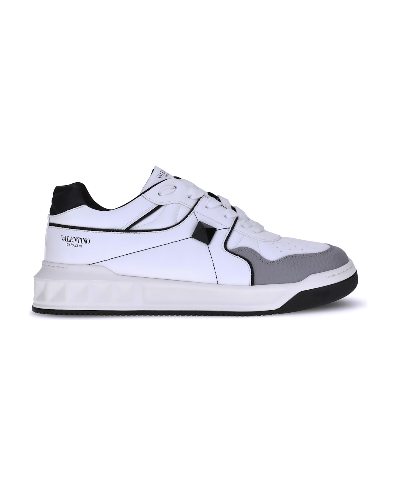 Valentino Garavani One Stud Low-top Sneakers