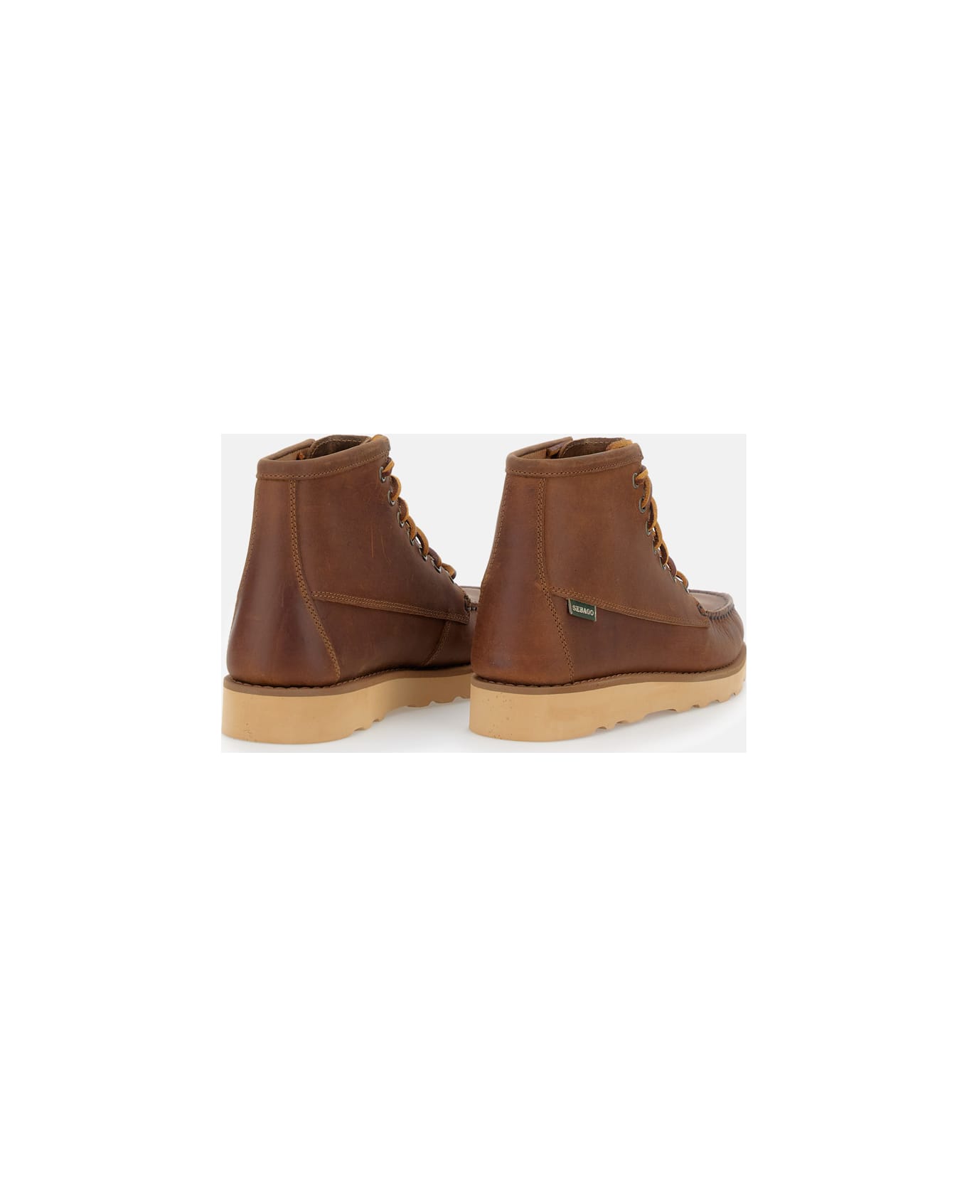 Sebago Tala Mid Crazy Horsemodel: Mid-heel Traditional Moc-toe Boot, Outdoor-inspired Upper Material: Thick, Waxed, Treated "crazy Horse" Leather That Develo - Brown