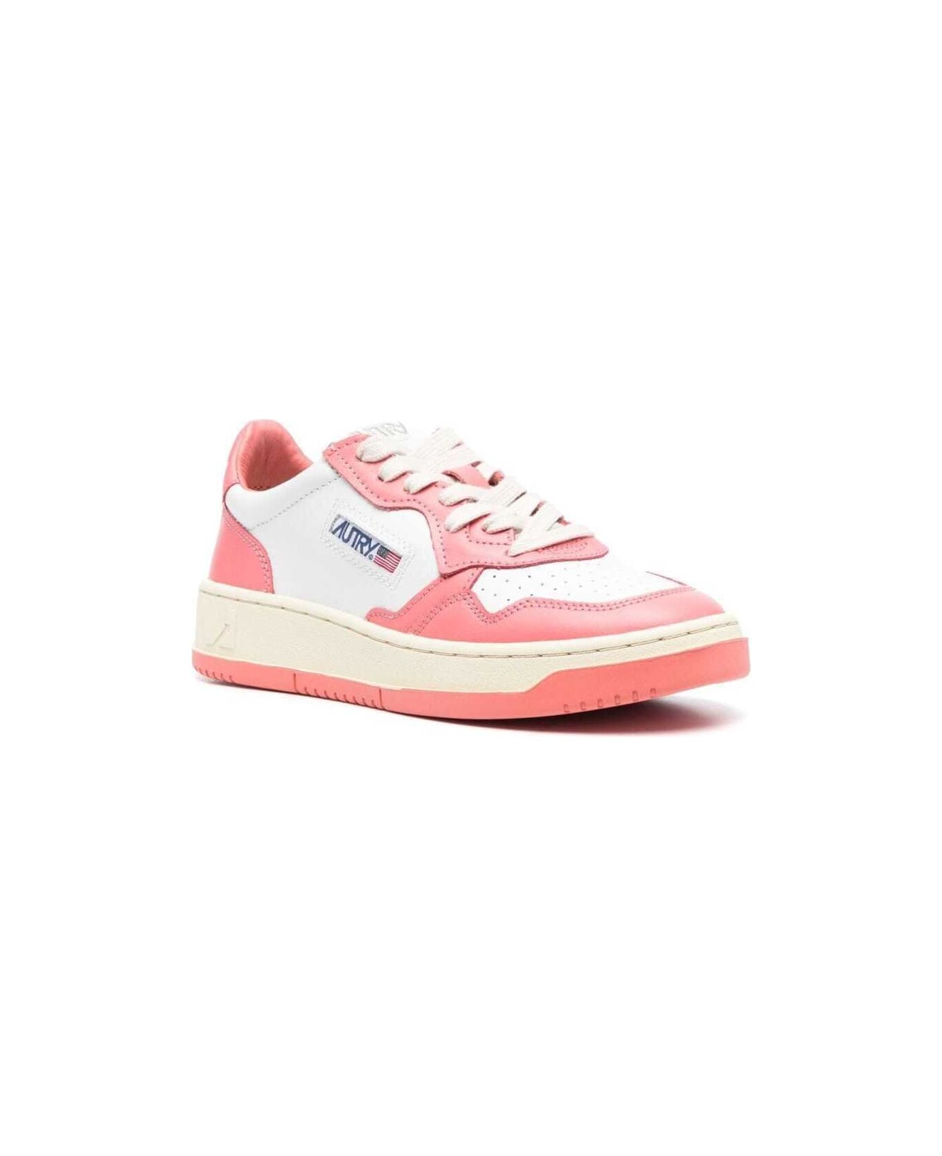 Autry Pink And White 'medalist' Low Top Sneakers In Cow Leather - Multicolor
