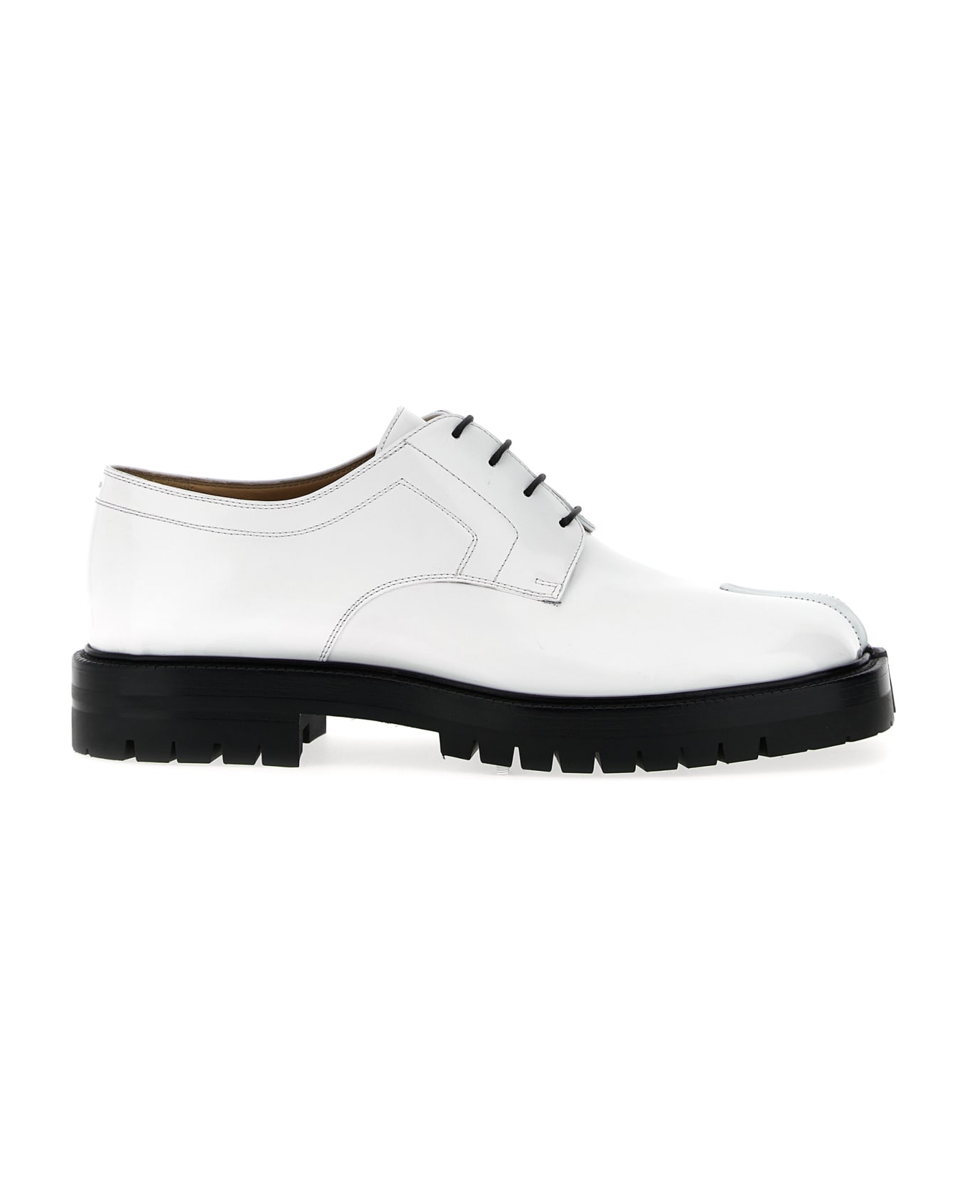 Maison Margiela 'taby Country' Lace Up Shoes - White/Black