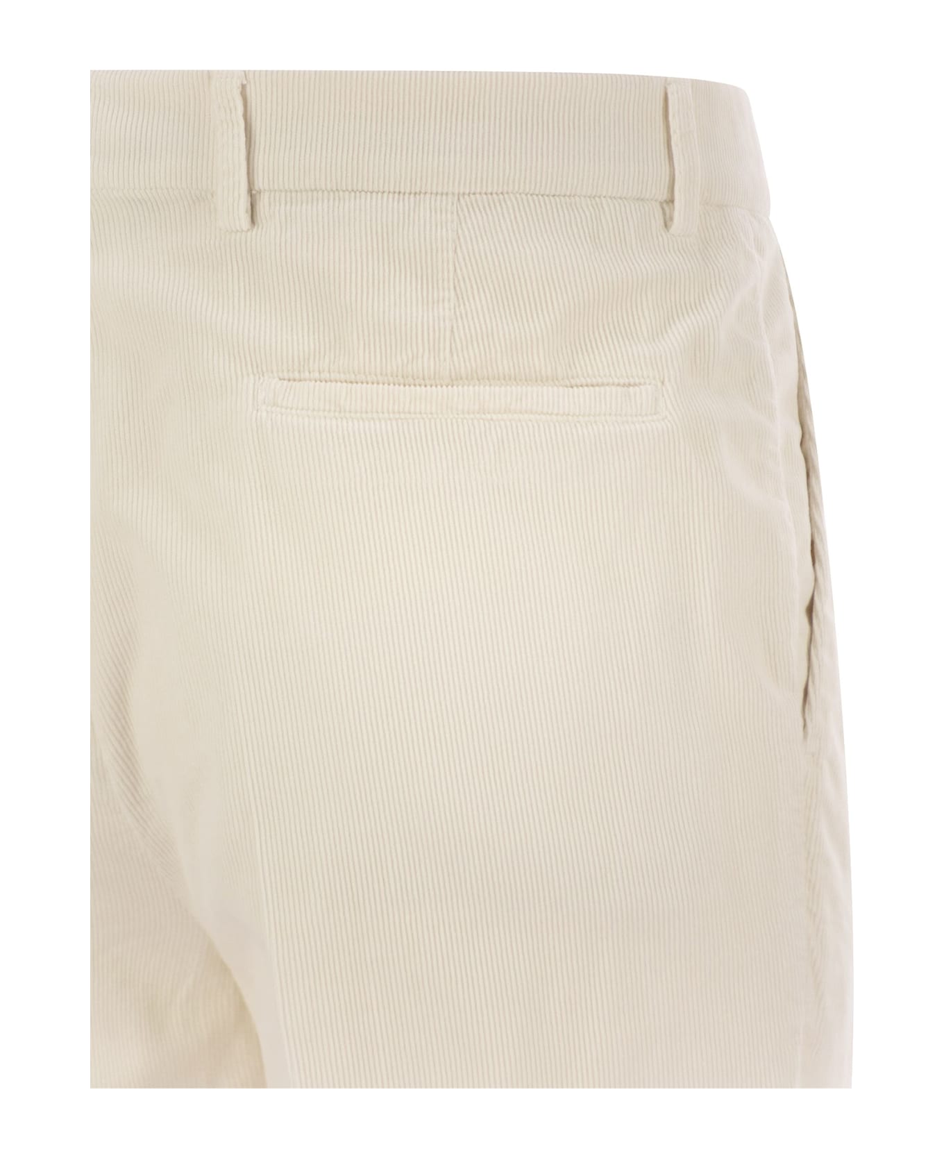 Brunello Cucinelli Leisure Fit Trousers In Garment Dyed Cotton Corduroy With Darts - White