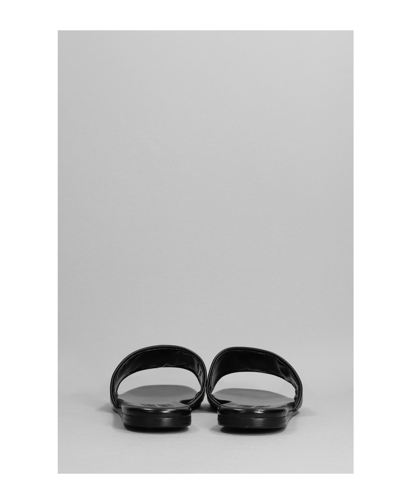Givenchy Flats In Black Sk8-Hi - black