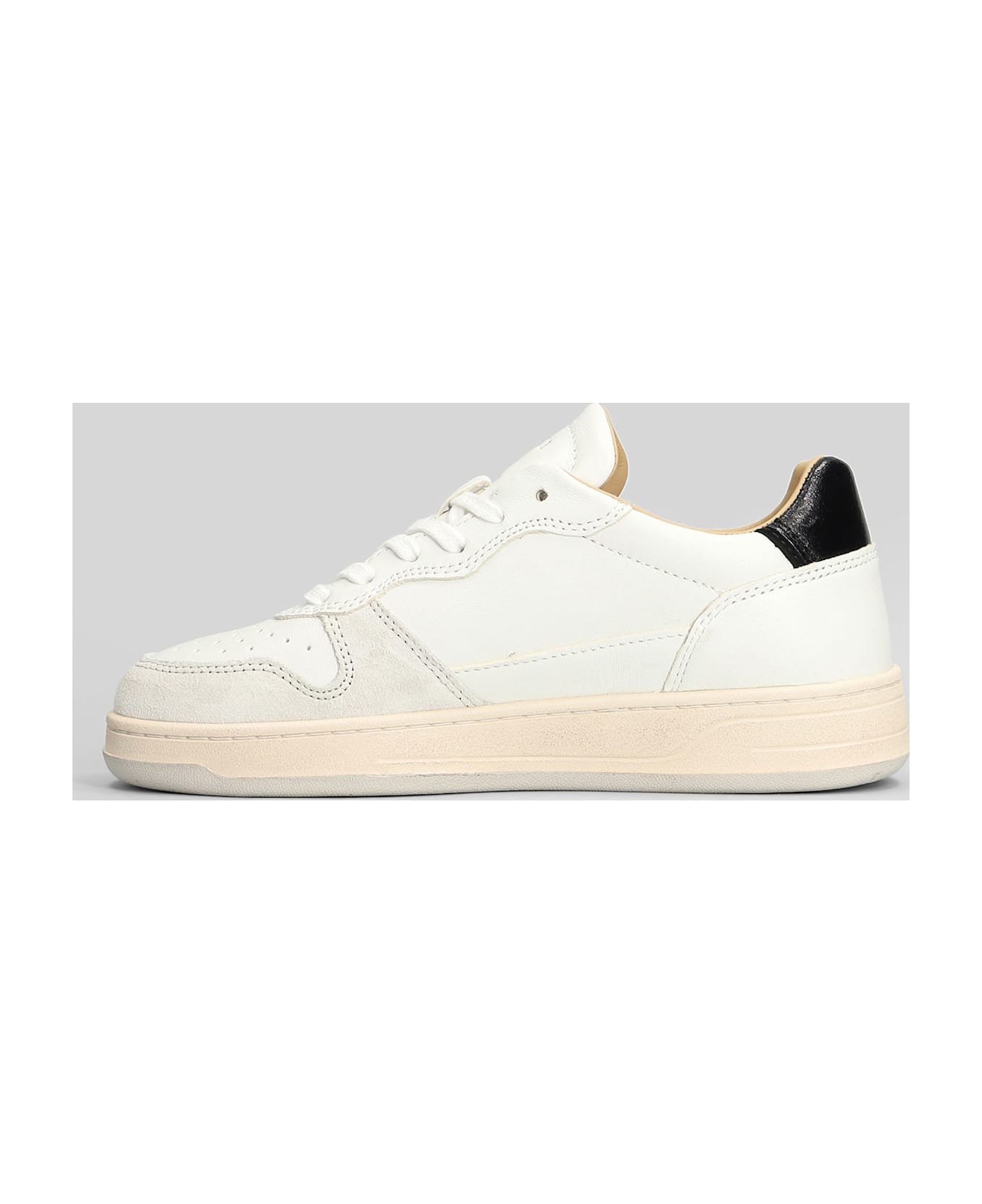 D.A.T.E. Court 2.0 Vintage Sneakers In White Suede And Leather - white