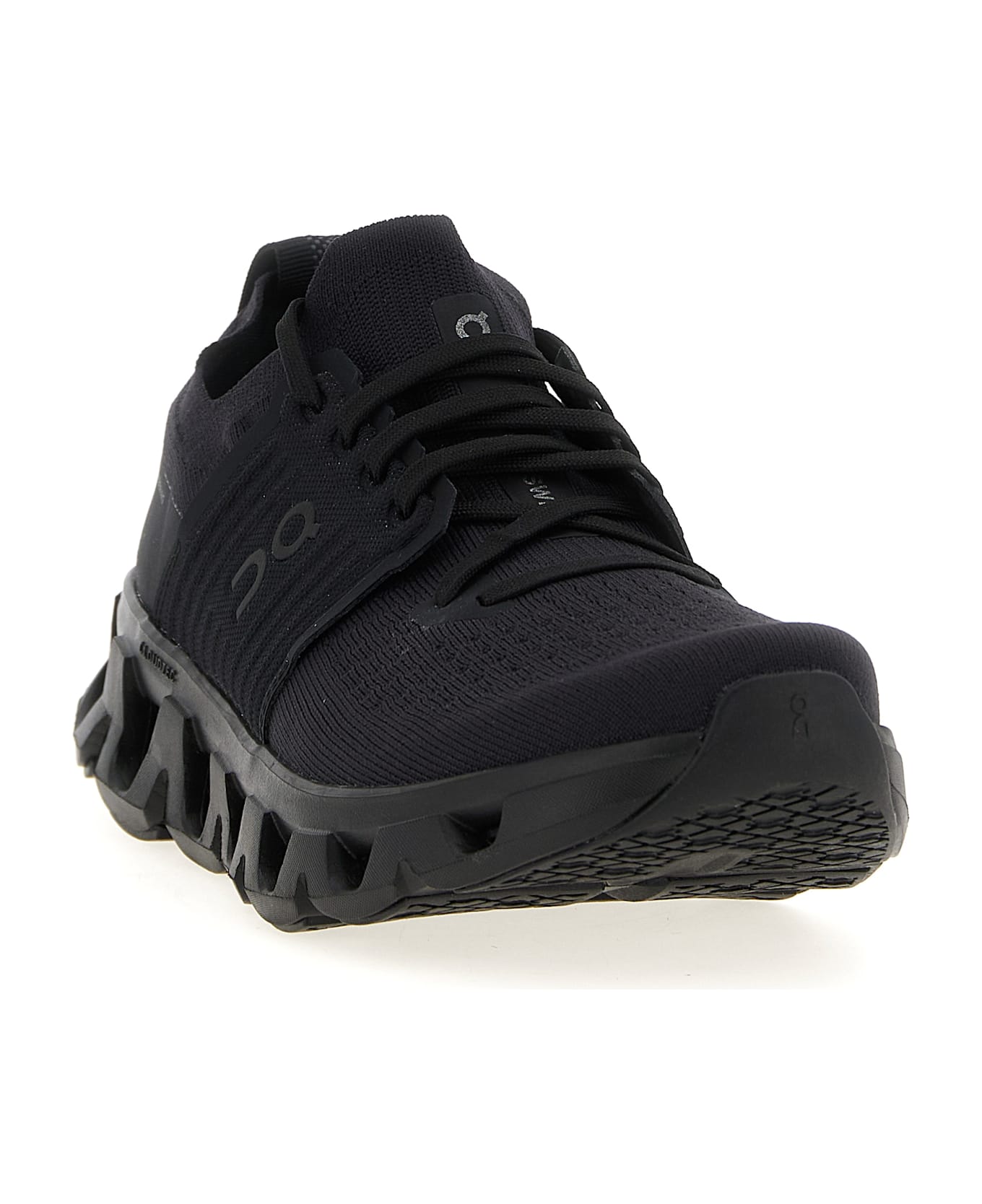 ON 'cloudswift 4' Sneakers - Black  