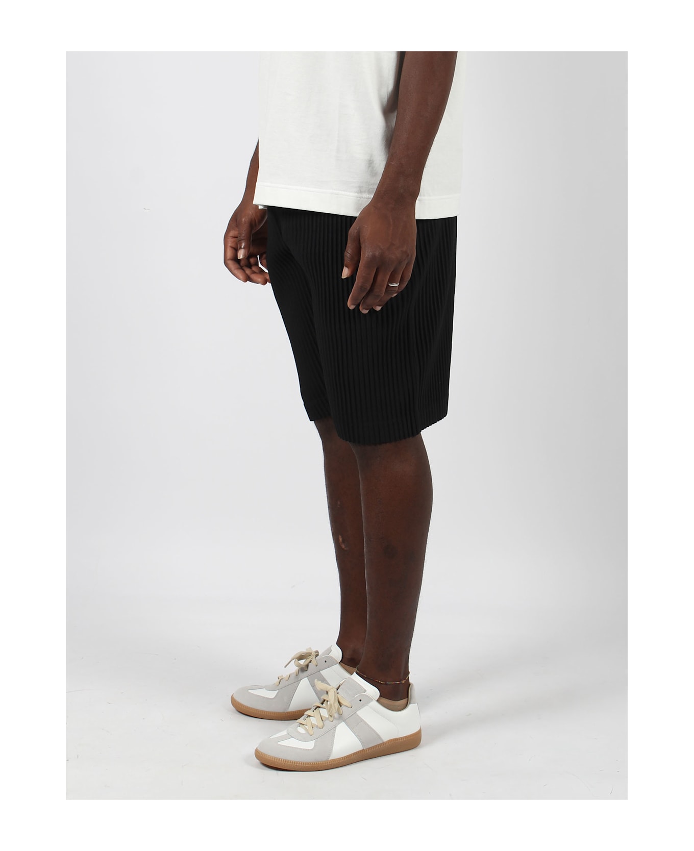 Homme Plissé Issey Miyake August Shorts - Black