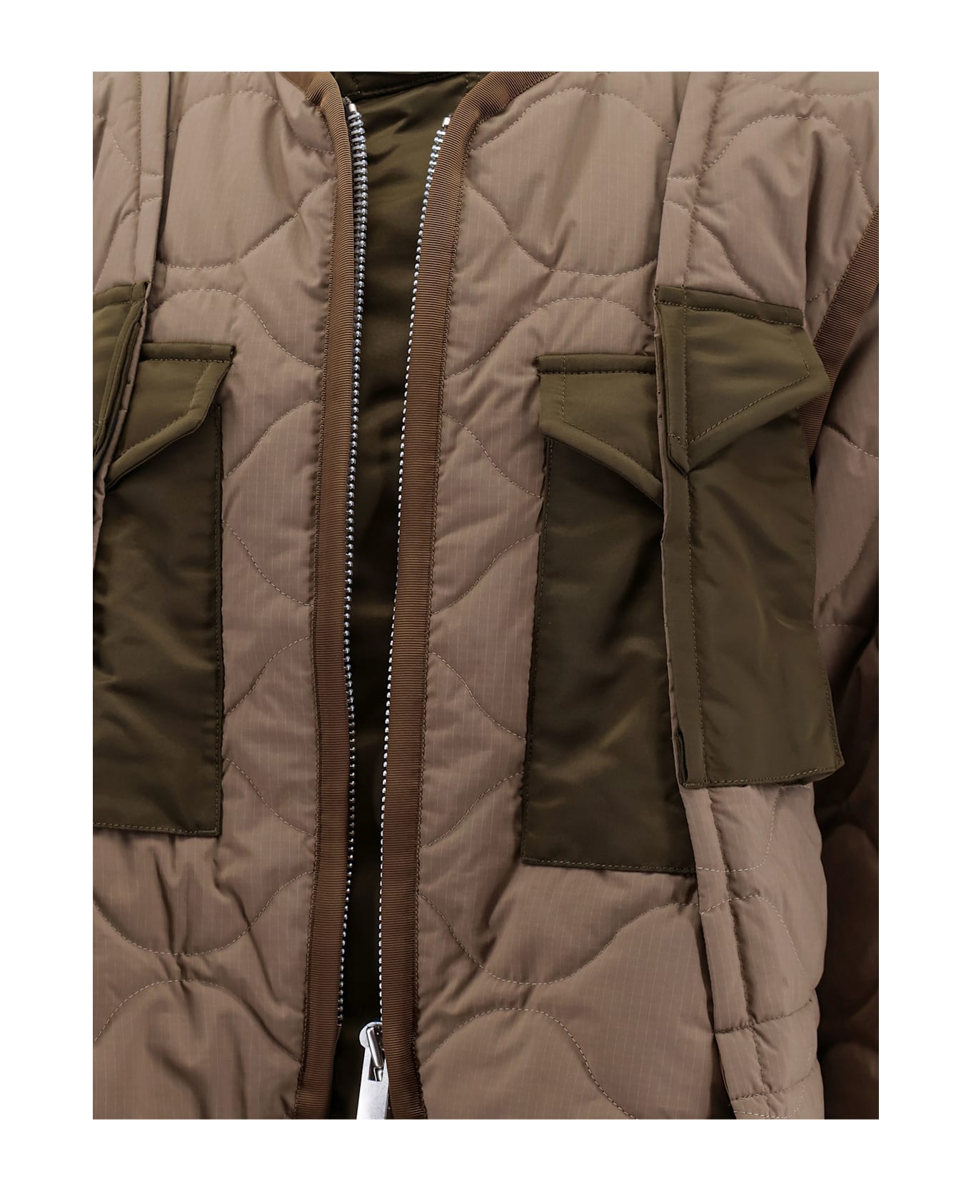 【送料&関税込】Sacai High-neck Quilted Jacket Sacai High-neck Quilted Jacket | italist