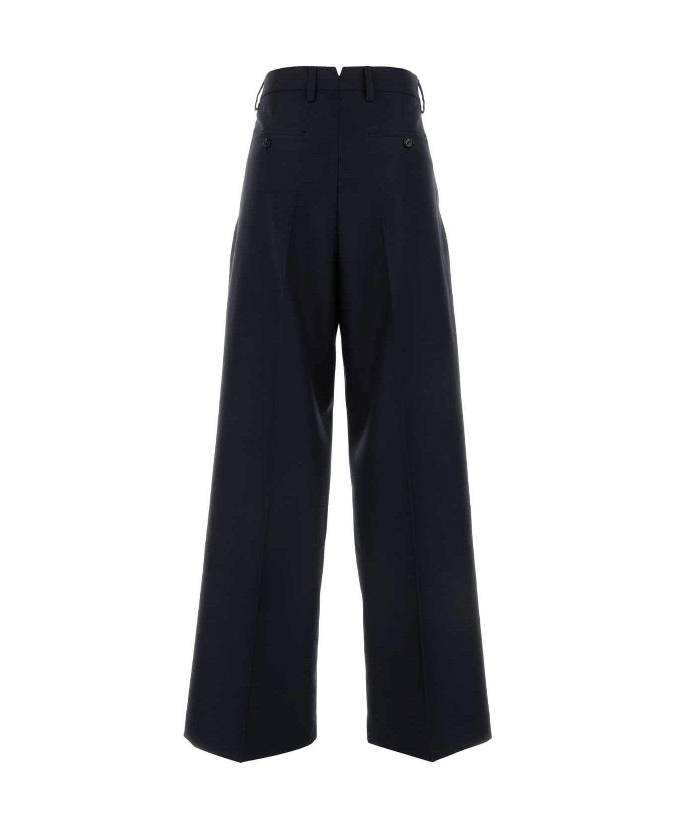 【送料&関税込】Ami Alexandre Mattiussi Midnight Blue Wool P Ami Alexandre Mattiussi Midnight Blue Wool Pant | italist