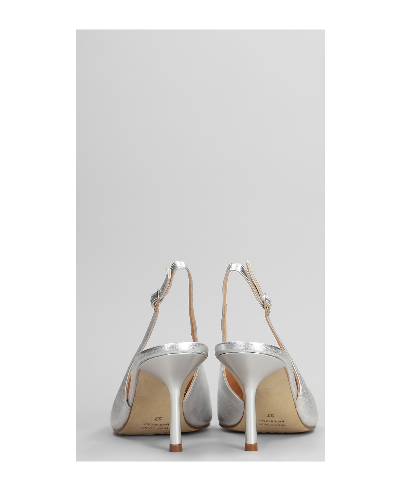 The Seller Pumps In Silver Leather - silver