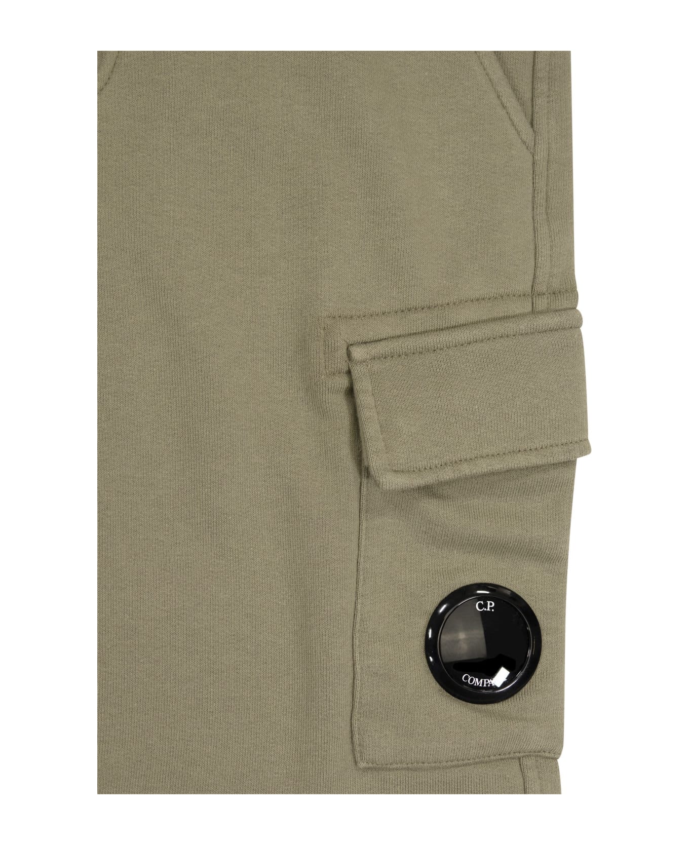 C.P. Company Bermuda Shorts With Cargo Pocket Lens - Green ボトムス