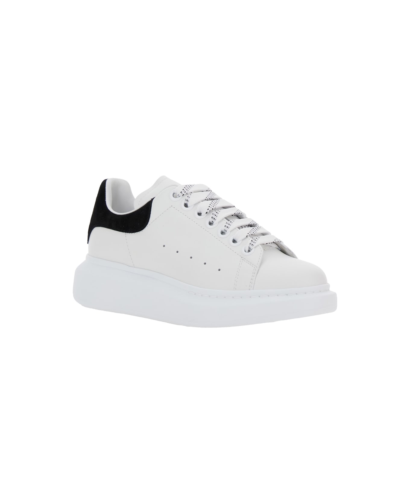 Alexander McQueen Black And White Low Top Sneakers With Logo Lettering On The Tongue And Contrasting Heel With Logo Lettering In Leather Woman - White/black