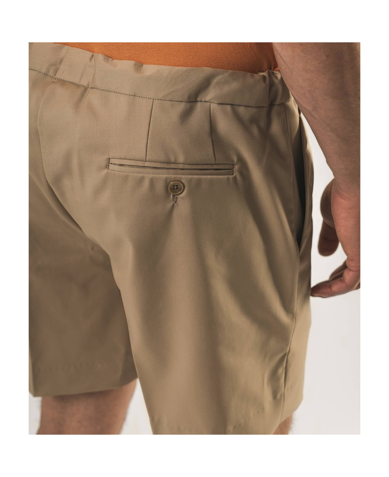 Larusmiani D20 Bermuda Pants - Beige