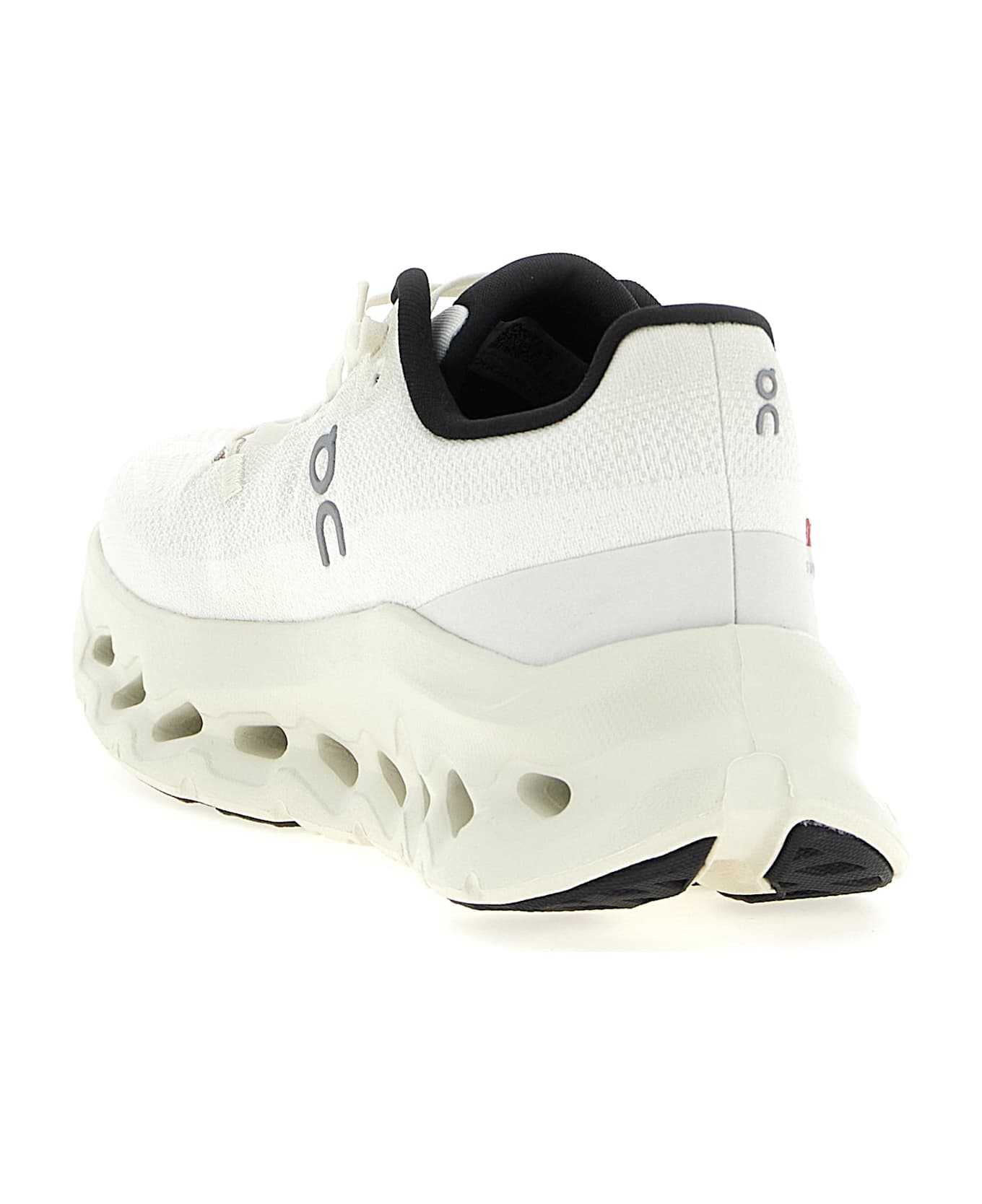 ON 'cloudtilt' Sneakers - White