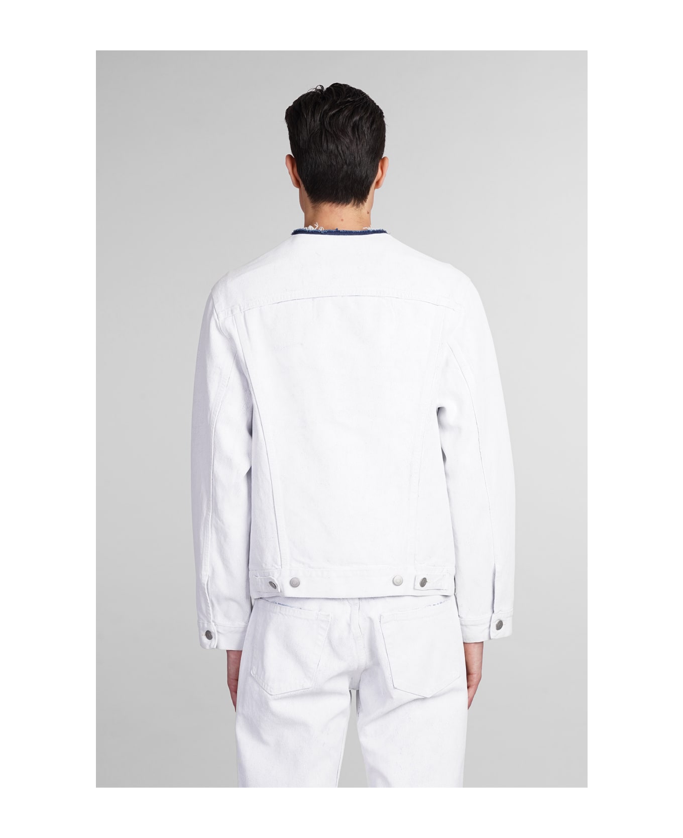 Maison Margiela Frayed Neckline Buttoned Jacket - white