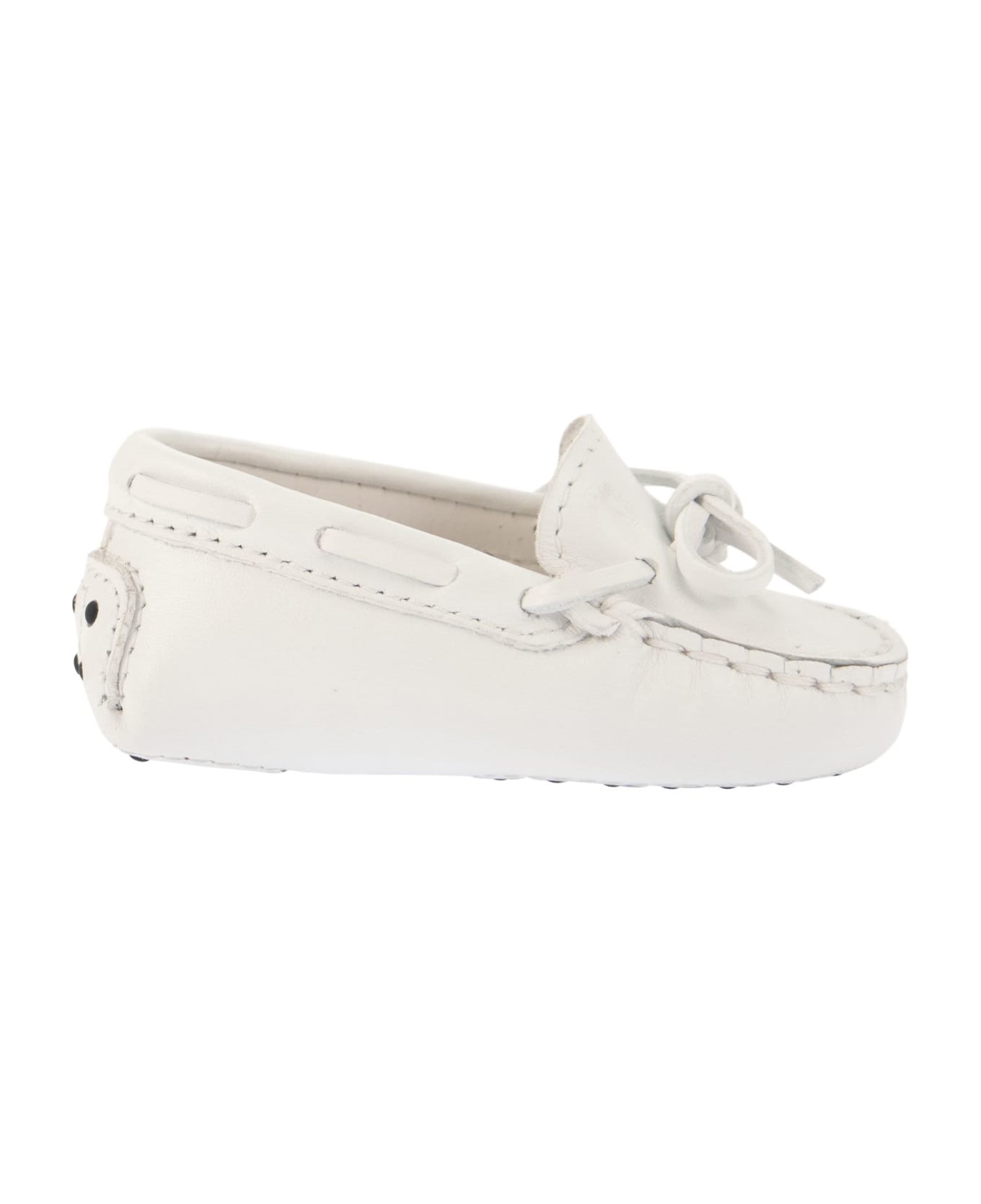 Tod's Gommino Leather Moccasin - White