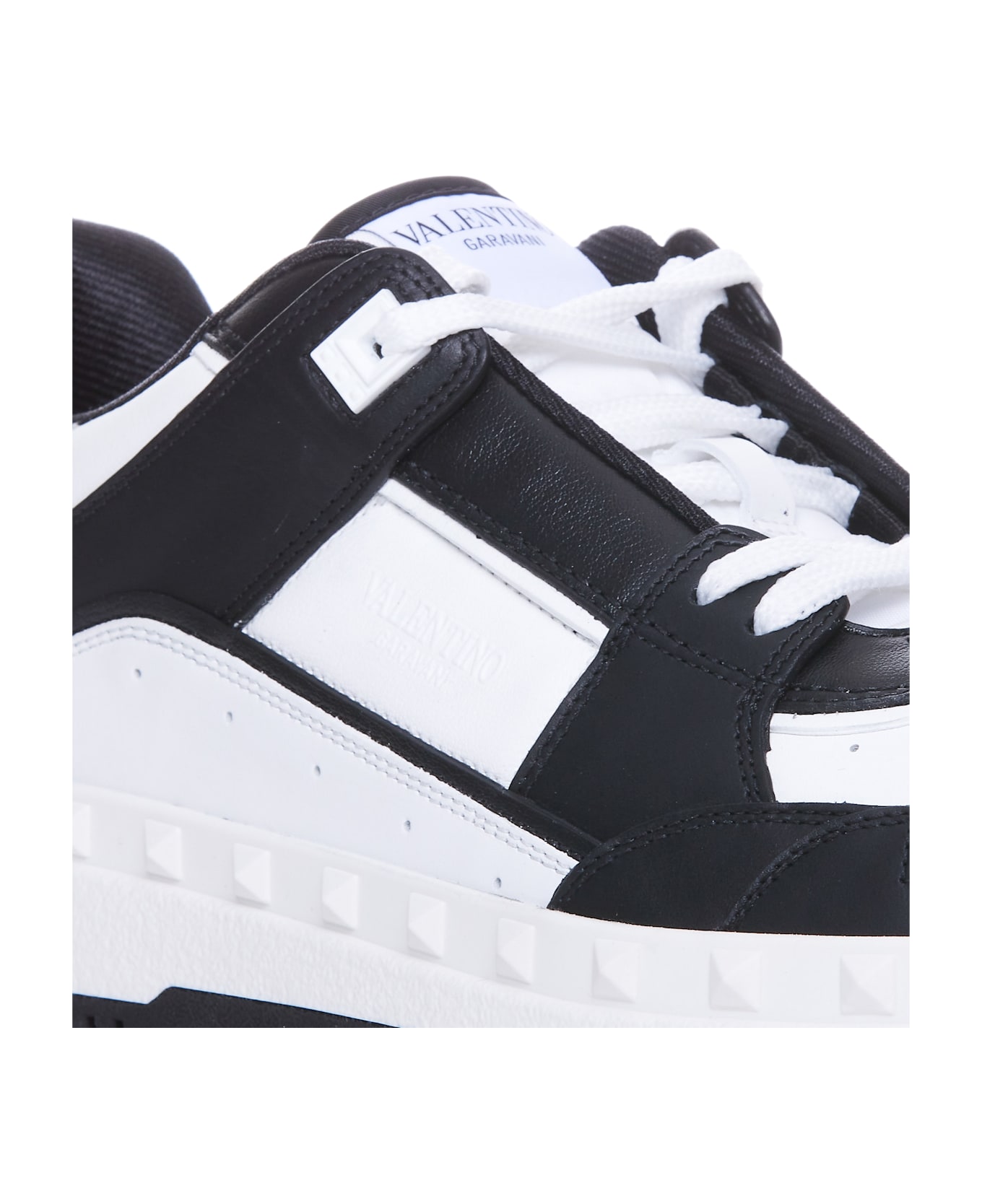Valentino Garavani Freedots Sneakers - Black