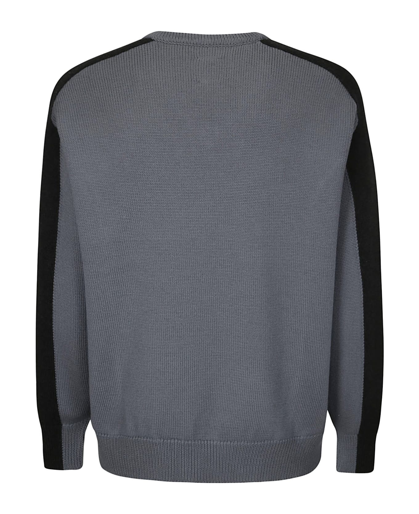 GR10K Piping V-neck - COOL GRAY