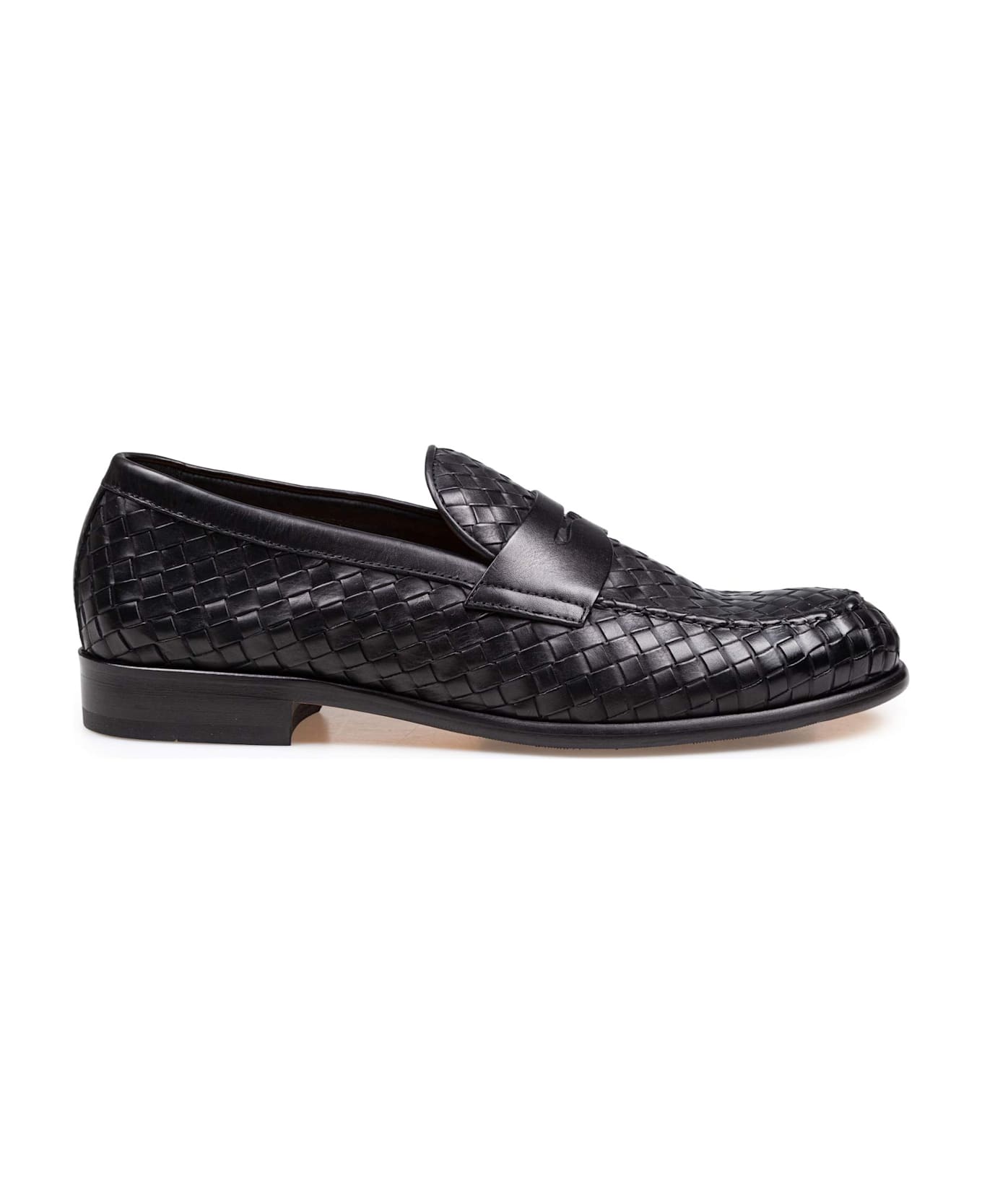Doucal's Penny Adler Moccasin In Woven Leather Color Black - Black