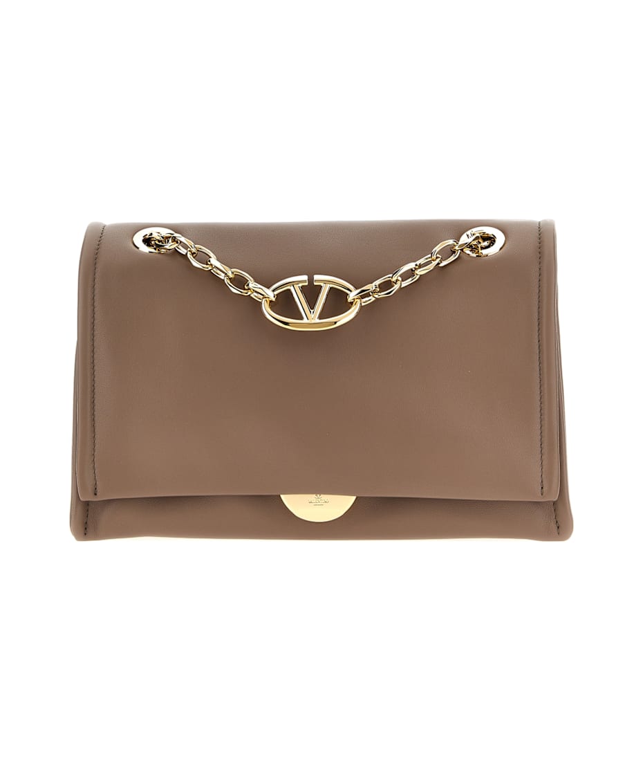 【関税込み】VALENTINO GARAVANI 'VLOGO CHAIN' SHOULDER BAG Valentino Garavani - VLogo Chain Brass Leather Shoulder Bag