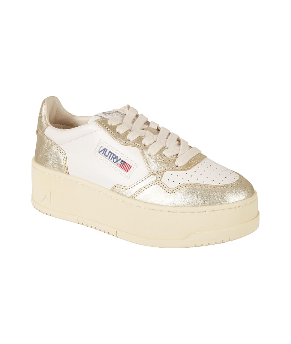 【送料&関税込】Autry Medalist Platform Leather Sneakers Autry Medalist Platform Sneakers In White And Platinum Leather