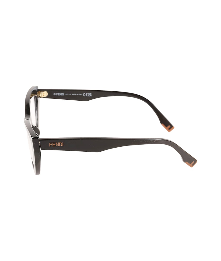【送料&関税込】Fendi Cat-eye Logo Sided Glasses Fendi Cat-eye Logo Sided Glasses | italist