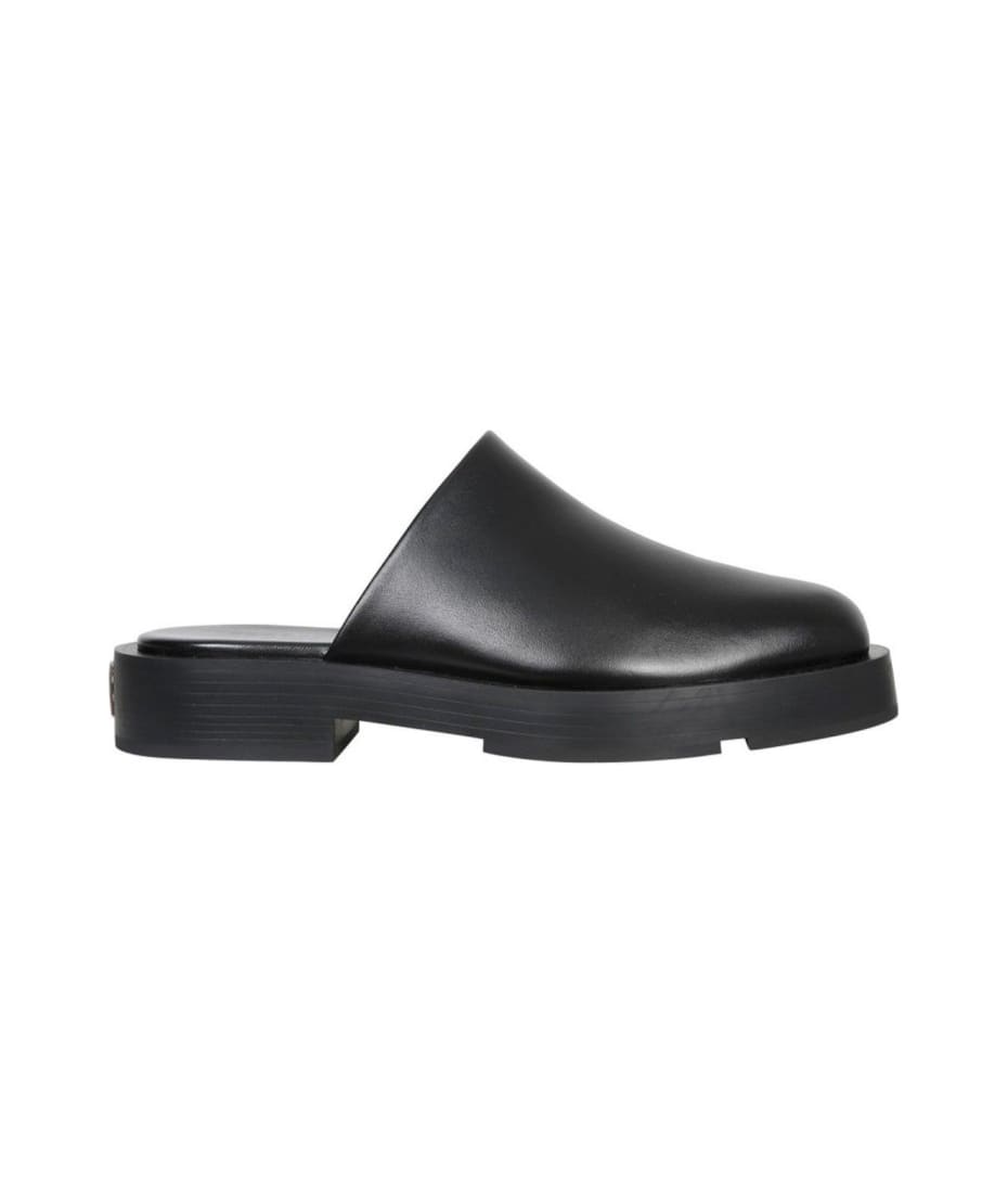 【送料&関税込】Givenchy 4g Plaque Squaretoe Mules Givenchy 4g Plaque Squaretoe Mules | italist