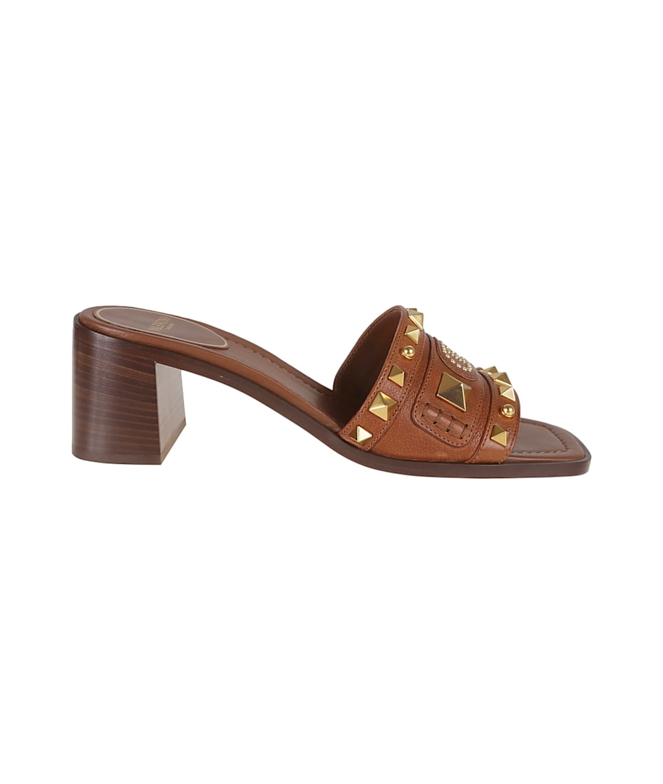 【関税込み】VALENTINO \"Plaster Caster\" slides Plaster Caster studded suede slides in brown - Valentino