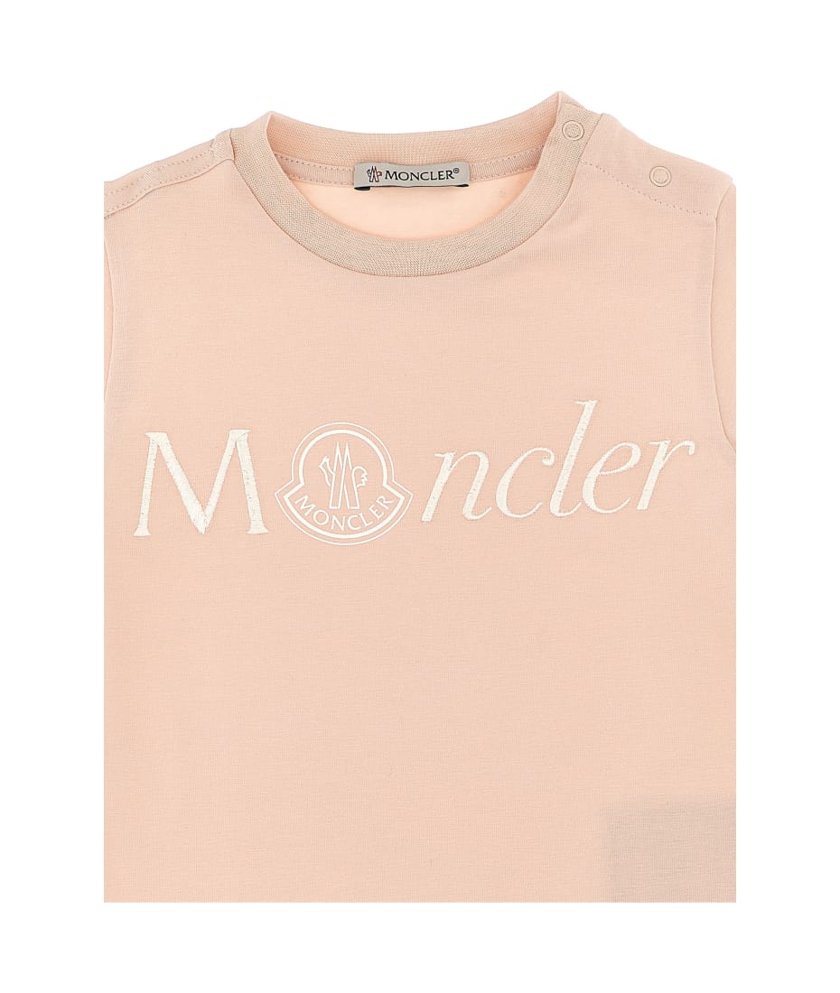 関税込★Moncler(モンクレール)  Logo Print T-Shirt Moncler logo-print Cotton t-shirt | White | FARFETCH