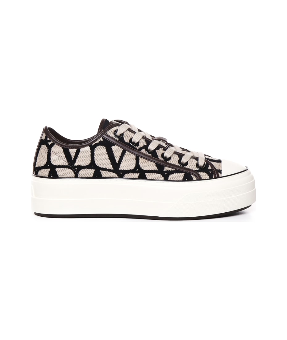 Valentino Garavani Totaloop Xl Sneakers In Toile Iconographe
