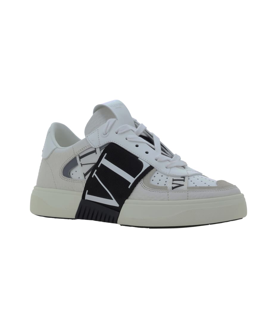 Valentino Garavani Vl7n Sneakers | italist