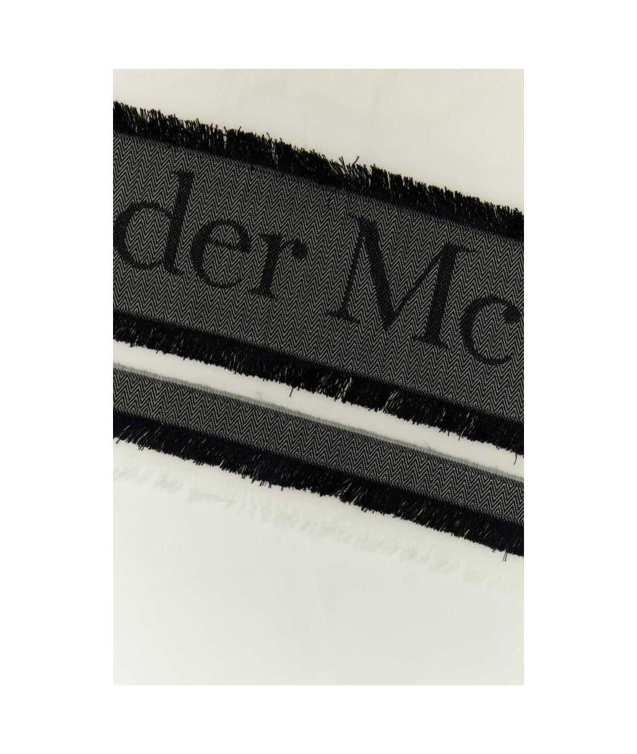 スカーフ Alexander Mcqueen Ivory Wool Blend Foulard Alexander Mcqueen Women Ivory Wool Blend Foulard In White