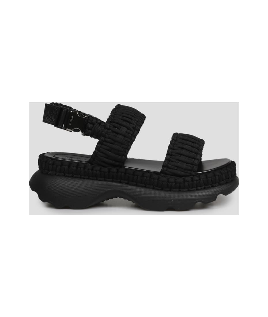 手元に在庫あり!MONCLER BELAY WOVEN サンダル Moncler Belay Woven Sandal サンダル 通販 | italist