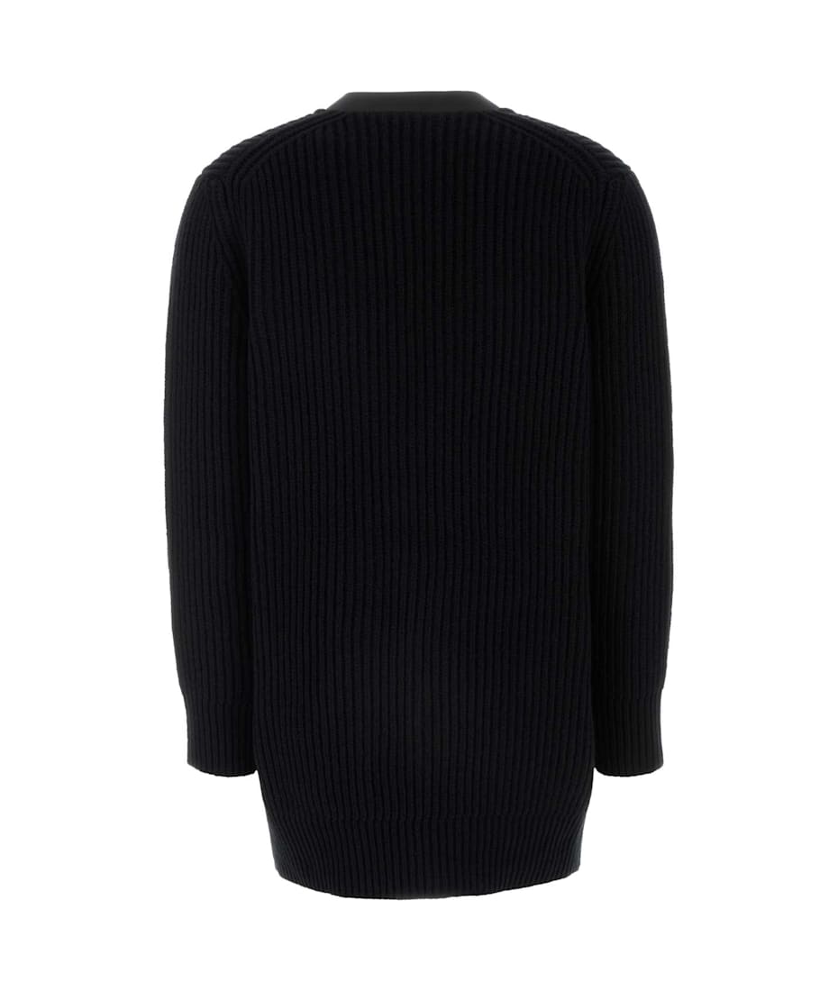 【送料&関税込】Ferragamo Black Wool Cardigan Ferragamo Black Wool Cardigan | italist